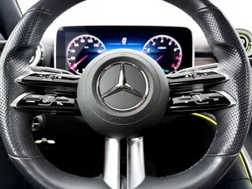 MERCEDES-BENZ C 200 4Matic-AMG-PANO-NAVI-KAM-LED-S-DACH-ACC