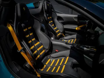 Ferrari SF90 Spider   1.001 CP • LIFT • FULL CARBON • 360