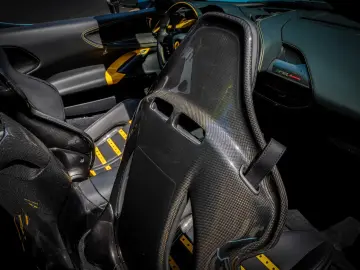 Ferrari SF90 Spider   1.001 CP • LIFT • FULL CARBON • 360