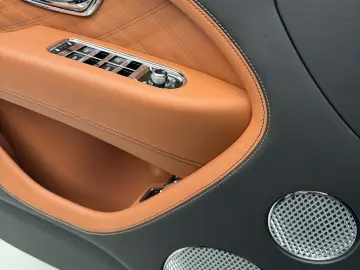 Bentley Bentayga EWB First Edition V8