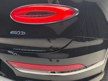 Bentley Bentayga EWB First Edition V8