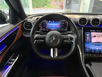 MERCEDES-BENZ C 220d Limo AMG-LINE PANO KAMERA CARPLAY