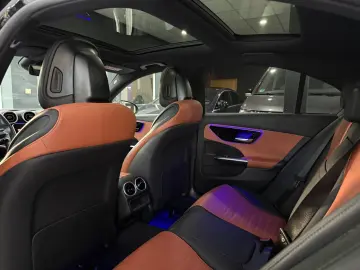 MERCEDES-BENZ C 220d Limo AMG-LINE PANO KAMERA CARPLAY