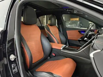 MERCEDES-BENZ C 220d Limo AMG-LINE PANO KAMERA CARPLAY