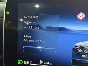 MERCEDES-BENZ C 220d Limo AMG-LINE PANO KAMERA CARPLAY
