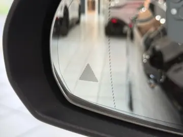 MERCEDES-BENZ C 220d Limo AMG-LINE PANO KAMERA CARPLAY