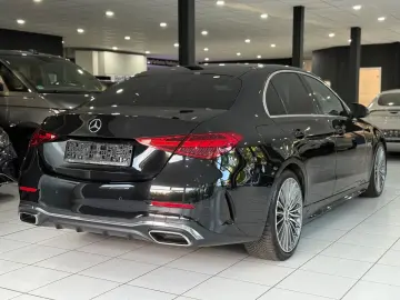 MERCEDES-BENZ C 220d Limo AMG-LINE PANO KAMERA CARPLAY
