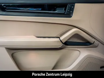PORSCHE Cayenne Coupe Black Edition PDCC Sitzlüftung HA-