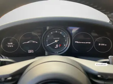 Porsche 911 Carrera GTS (992)   480 CP • SPORT CHRONO