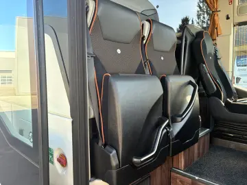 MERCEDES-BENZ Tourismo