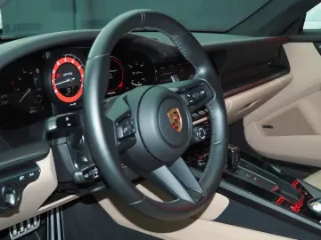 Porsche 911 Carrera GTS