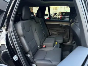 Volvo XC90 T8 Plus Dark AWD  PANO   360  HUD