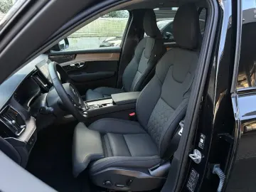 Volvo XC90 T8 Plus Dark AWD  PANO   360  HUD