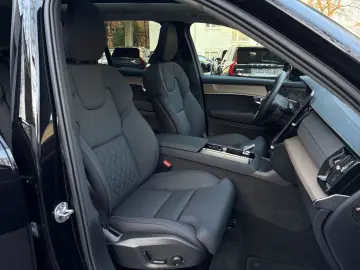 Volvo XC90 T8 Plus Dark AWD  PANO   360  HUD