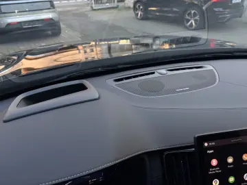 Volvo XC90 T8 Plus Dark AWD  PANO   360  HUD