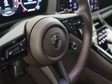 PORSCHE Panamera Turbo E-Hybrid Vierradlenkung Memory