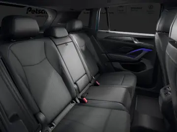 Volkswagen Tiguan R-Line 1 5 l eTSI DSG LEDER