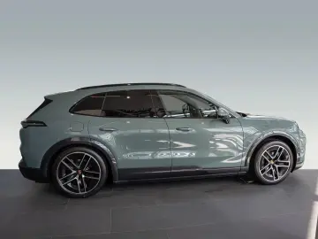 Porsche Cayenne Electric
