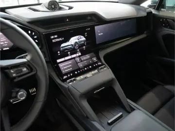 Porsche Cayenne Electric