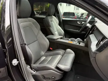 Volvo XC60 T6 AWD – Pano   HUD   360    AHK   Harman Kardon