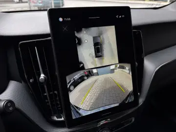 Volvo XC60 T6 AWD – Pano   HUD   360    AHK   Harman Kardon