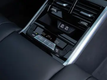 BMW 840i Gran Coupe xDrive M Sport Bowers-Pano-Laser