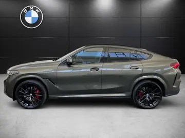 BMW X6 xDrive40d M Sport Pano Sky B&W 22 ́ ́ AHK STH