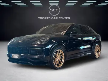 Porsche Cayenne Coupé E-Hybrid – Pano
