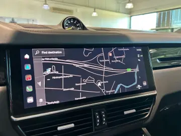 Porsche Cayenne Coupé E-Hybrid – Pano
