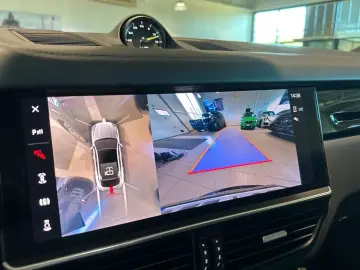 Porsche Cayenne Coupé E-Hybrid – Pano
