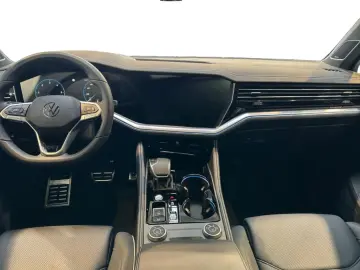 Volkswagen Touareg 3.0 TDI 4M R-Line 360  Pano