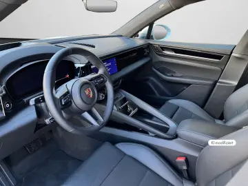 Porsche Macan Electric – Pano