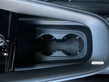 Porsche Macan Electric – Pano