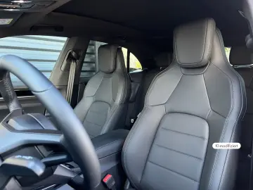 Porsche Macan Electric – Pano
