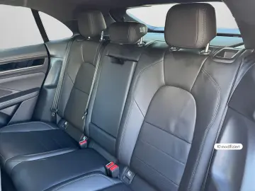 Porsche Macan Electric – Pano