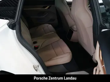 PORSCHE Taycan Surround-View LED Luftfederung BOSE 21z