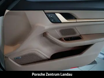 PORSCHE Taycan Surround-View LED Luftfederung BOSE 21z