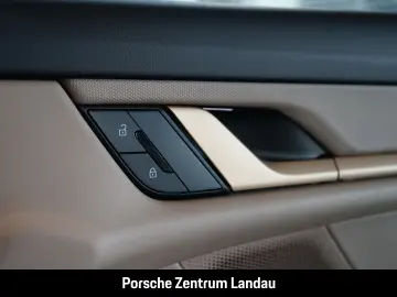 PORSCHE Taycan Surround-View LED Luftfederung BOSE 21z