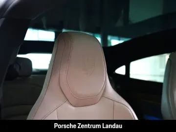 PORSCHE Taycan Surround-View LED Luftfederung BOSE 21z