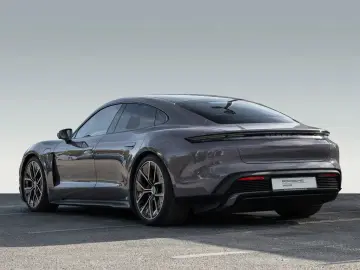 PORSCHE Taycan 4S SportDesign Paket Performancebatterie