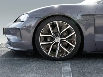 PORSCHE Taycan 4S SportDesign Paket Performancebatterie