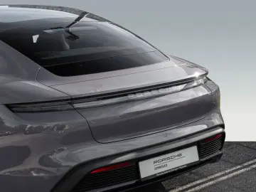 PORSCHE Taycan 4S SportDesign Paket Performancebatterie