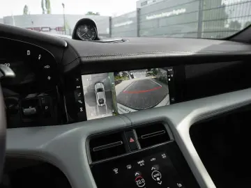 PORSCHE Taycan 4S SportDesign Paket Performancebatterie