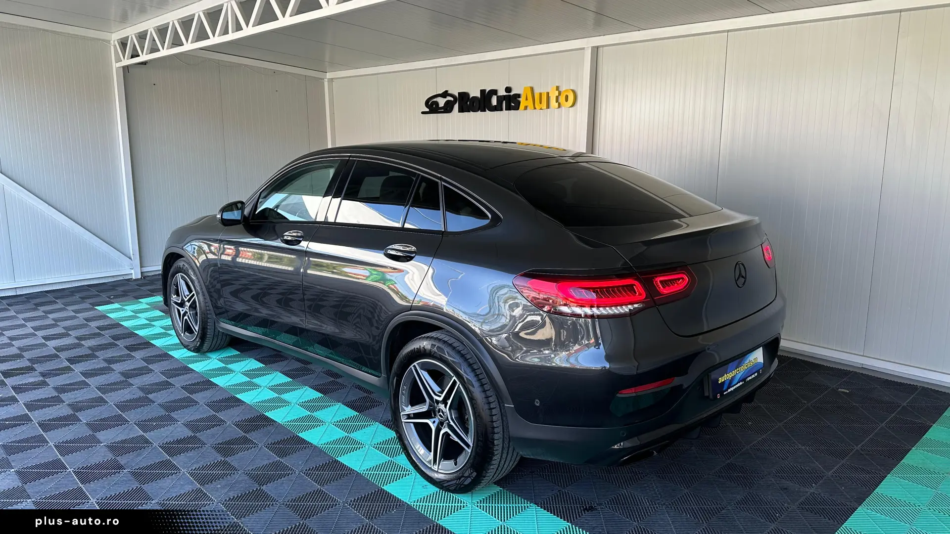 Mercedes-Benz GLC 200 Hibrid 2.0 Benzina 197 CP An 2020