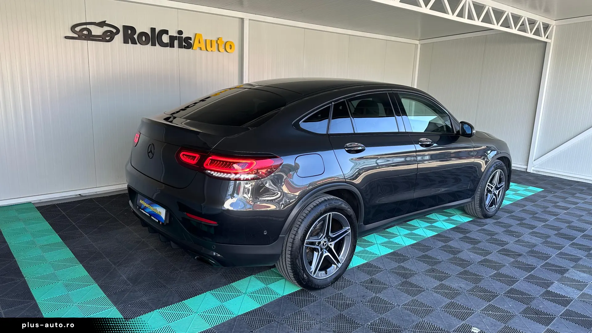 Mercedes-Benz GLC 200 Hibrid 2.0 Benzina 197 CP An 2020