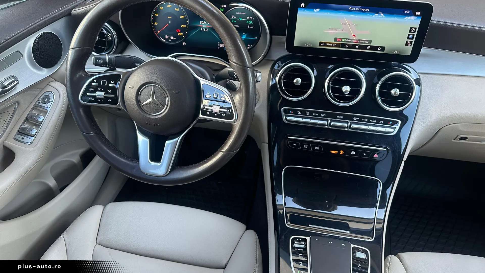 Mercedes-Benz GLC 200 Hibrid 2.0 Benzina 197 CP An 2020