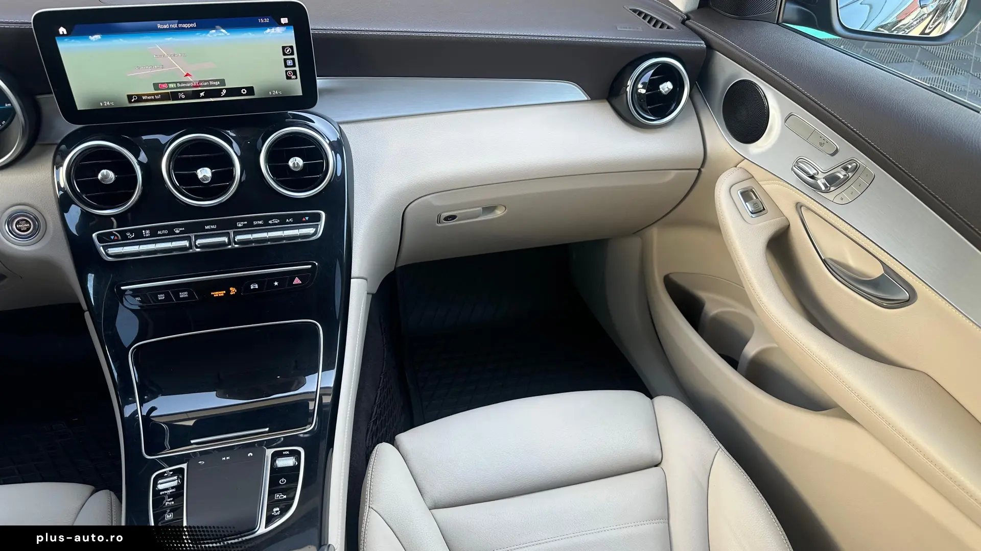 Mercedes-Benz GLC 200 Hibrid 2.0 Benzina 197 CP An 2020