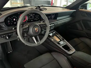 Porsche 911 992 GTS Cabrio