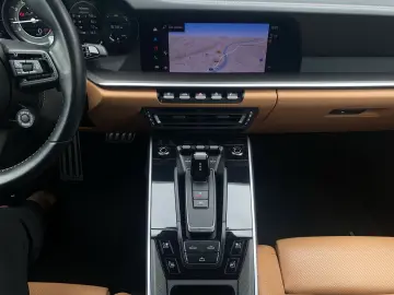 PORSCHE 992 (911) Turbo S Cabrio  Liftsystem  Burmester