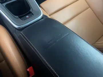 PORSCHE 992 (911) Turbo S Cabrio  Liftsystem  Burmester
